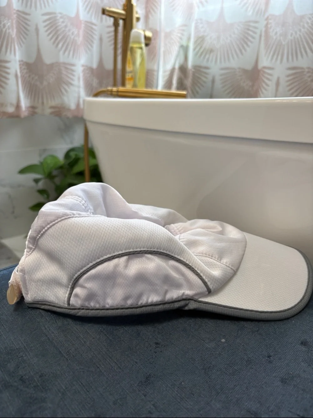 Fabletics Performance Baseball Cap - Picture 3 of 5